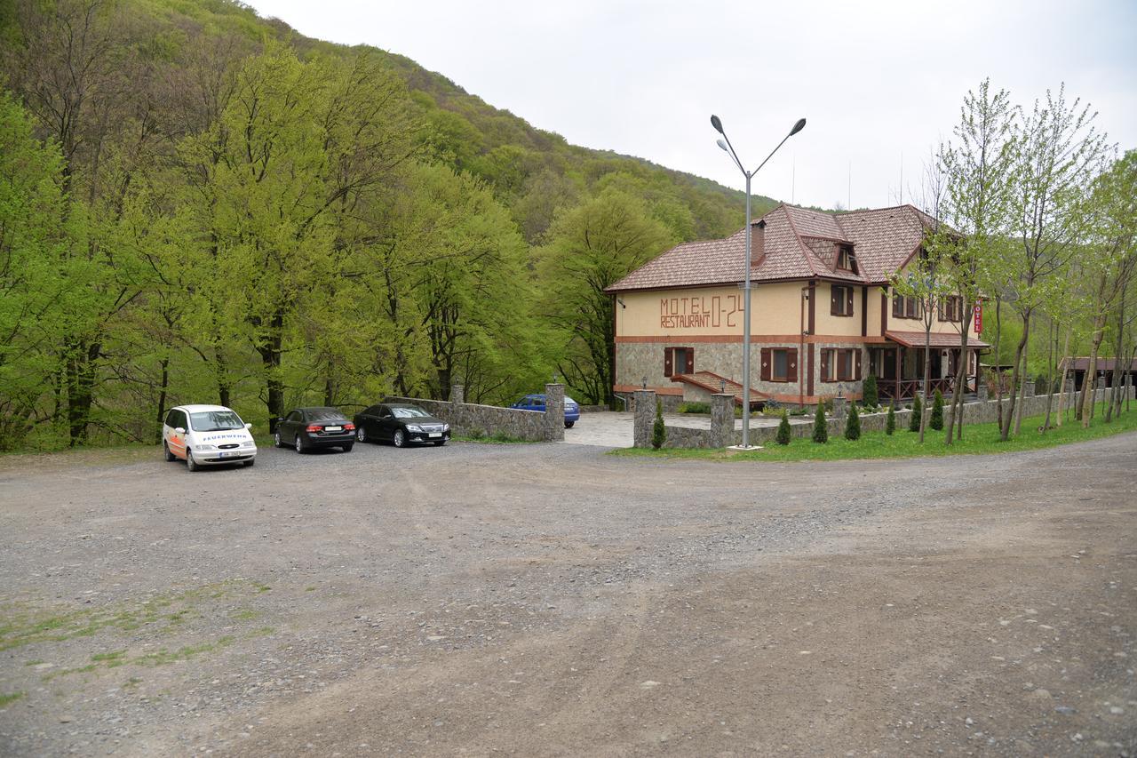 Motel Syni Potoky Svalyava Exterior foto