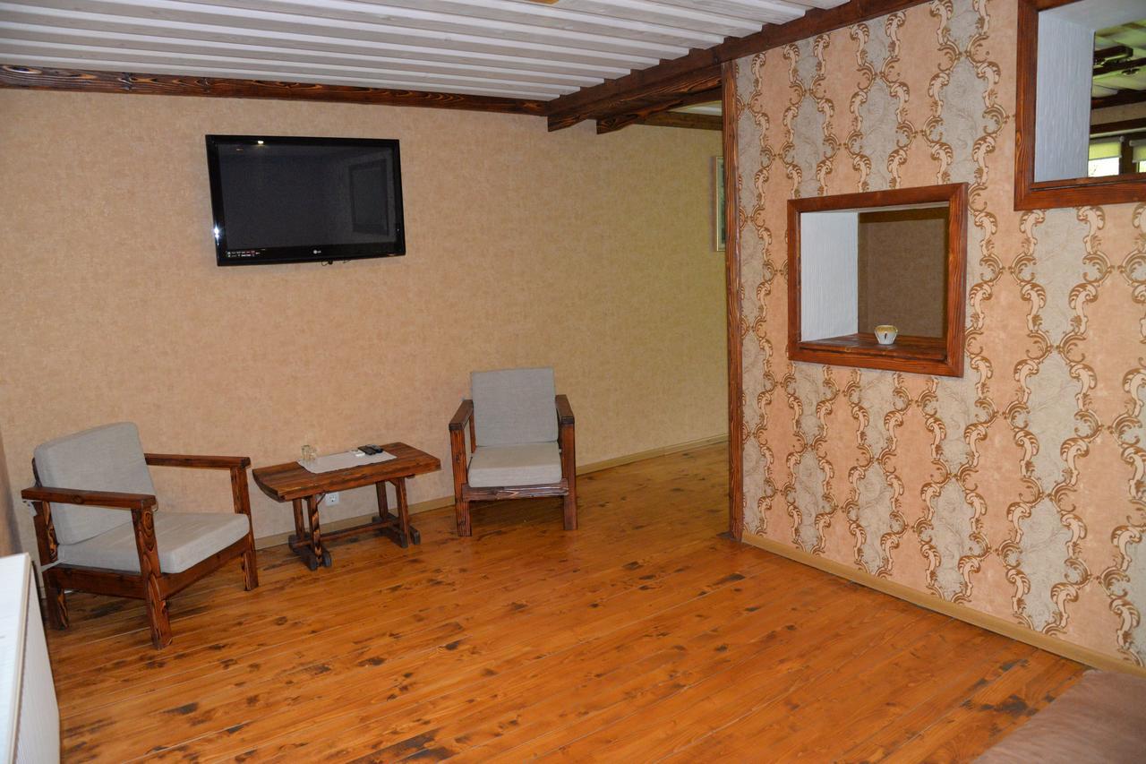 Motel Syni Potoky Svalyava Exterior foto
