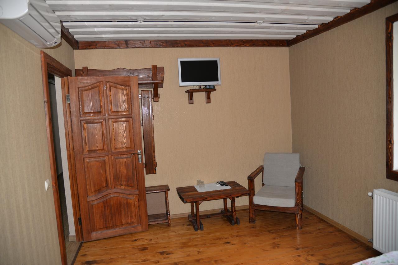 Motel Syni Potoky Svalyava Exterior foto