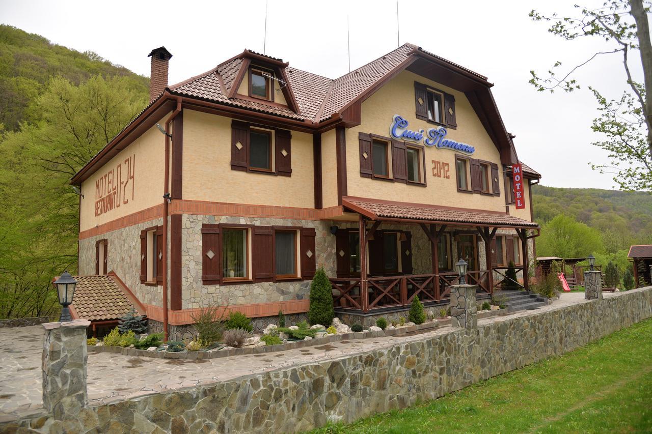 Motel Syni Potoky Svalyava Exterior foto